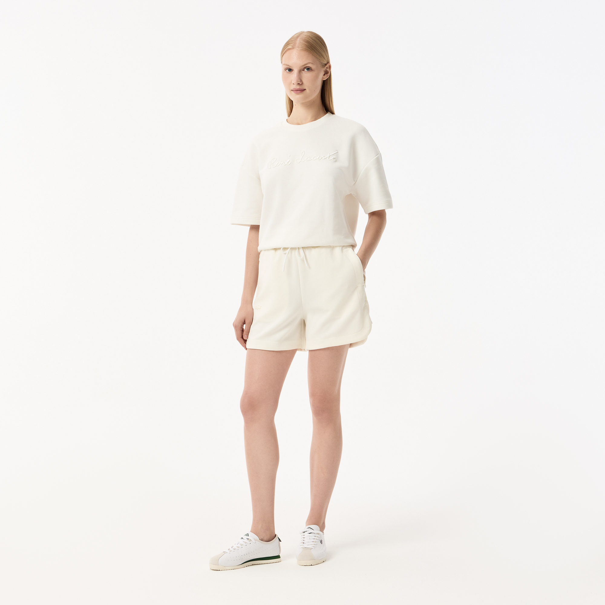 Женские спортивные шорты Lacoste с карманами, Белый
Женские спортивные шорты Lacoste с карманами, Белый