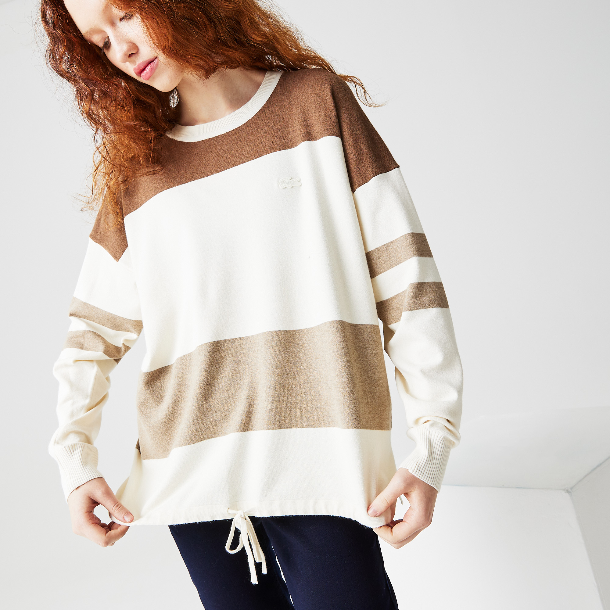 фото Женский свитер lacoste с круглым вырезом контрастных цветов