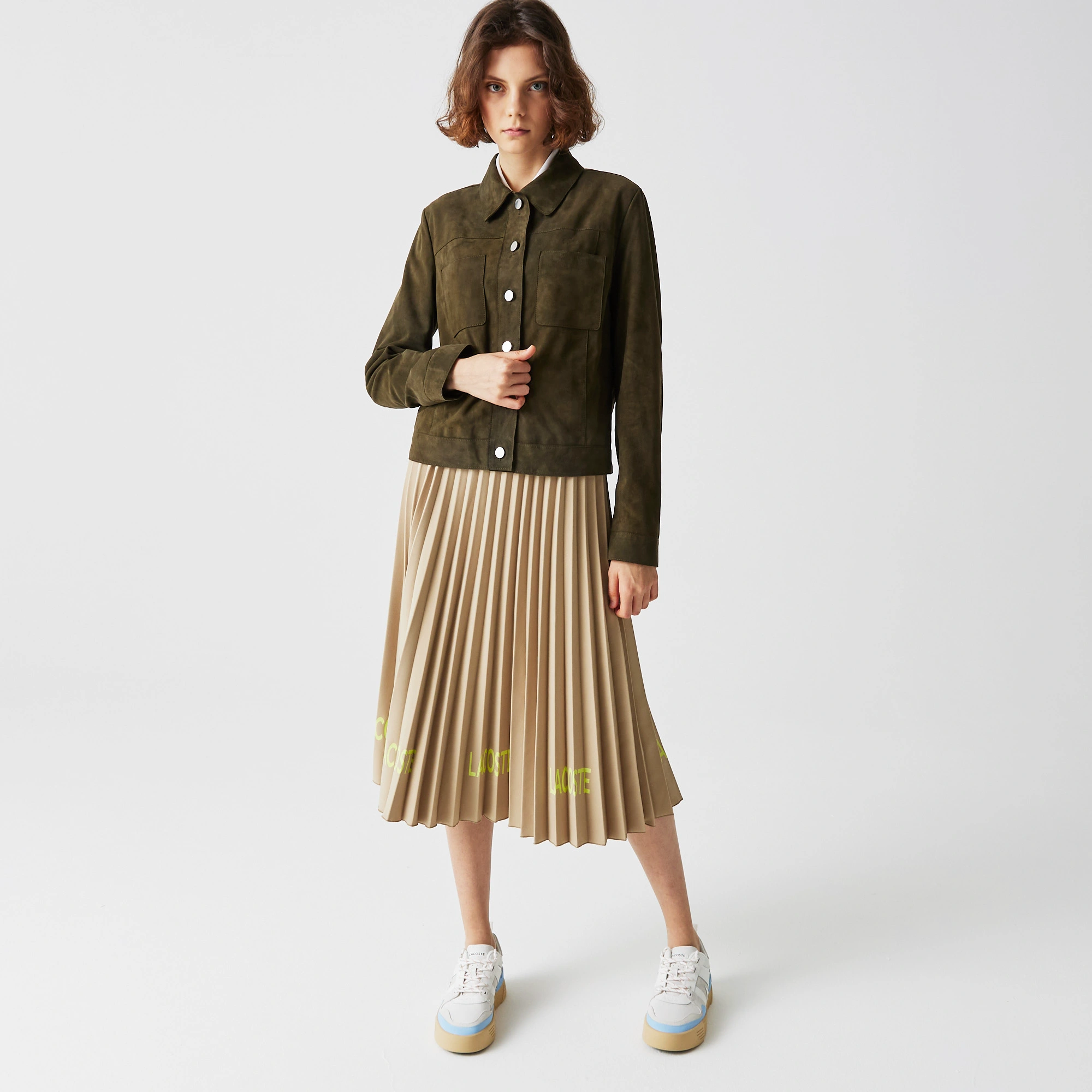 фото Женская куртка lacoste из кожи на пуговицах