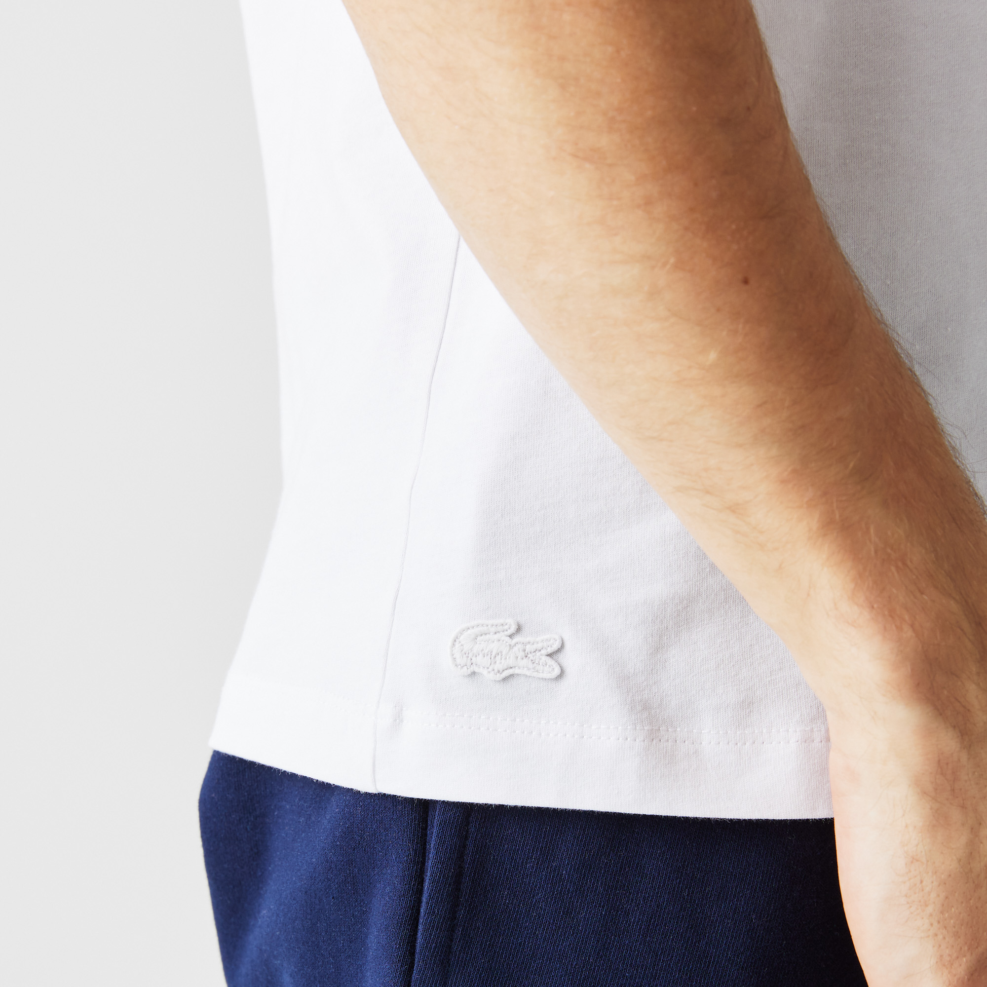 фото Мужская футболка lacoste