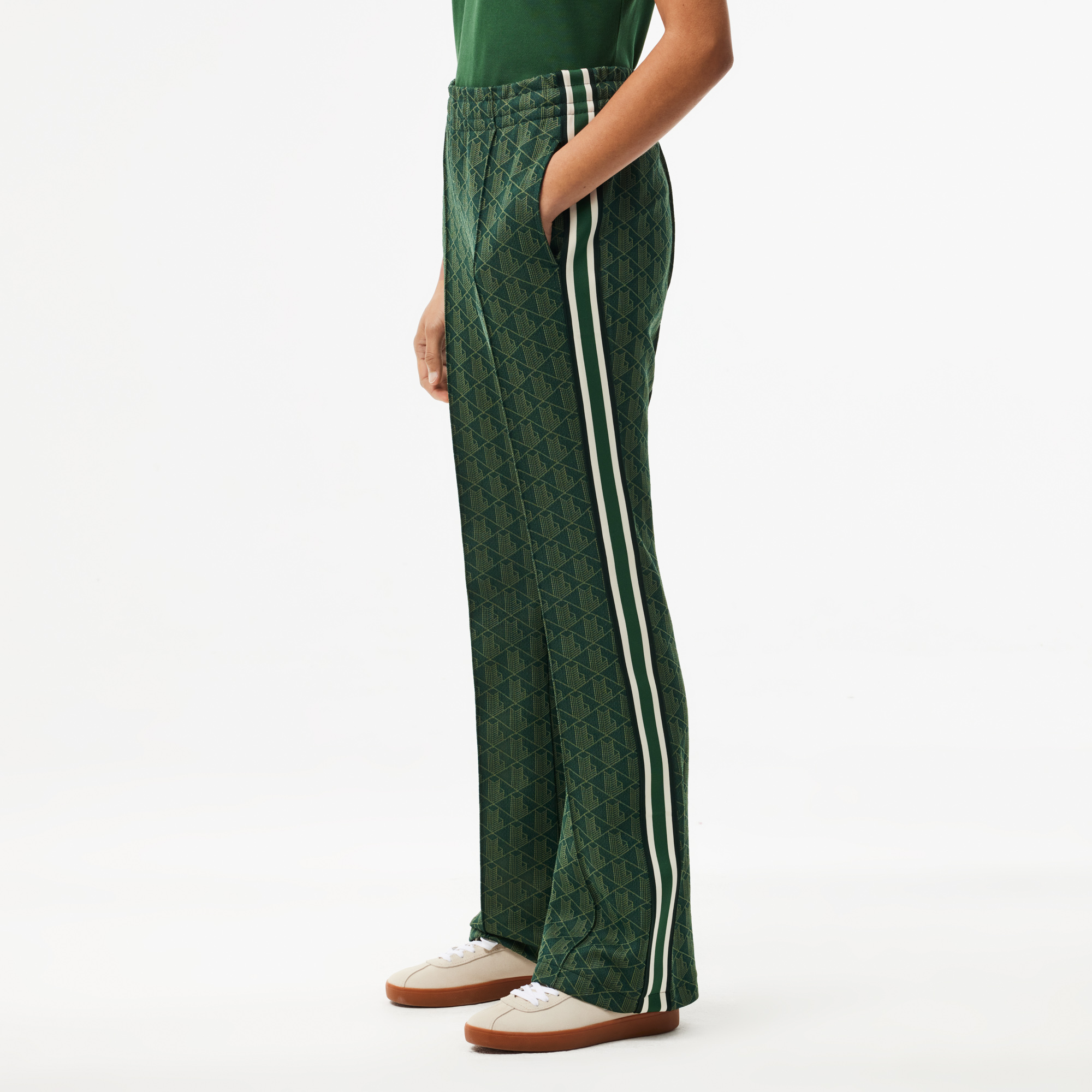 фото Женские расклешенные спортивные брюки lacoste с монограммой