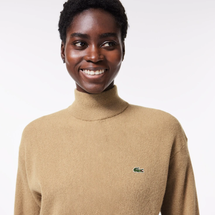 Женский шерстяной свитер Lacoste с высоким воротом Женский шерстяной свитер Lacoste с высоким воротом