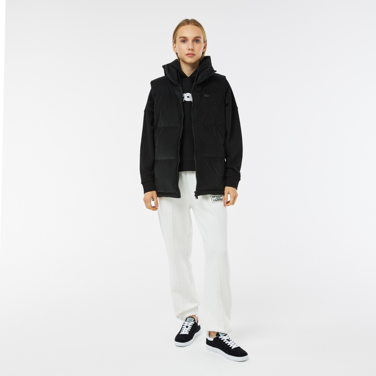 Женский утеплённый жилет Lacoste с капюшоном Женский утеплённый жилет Lacoste с капюшоном