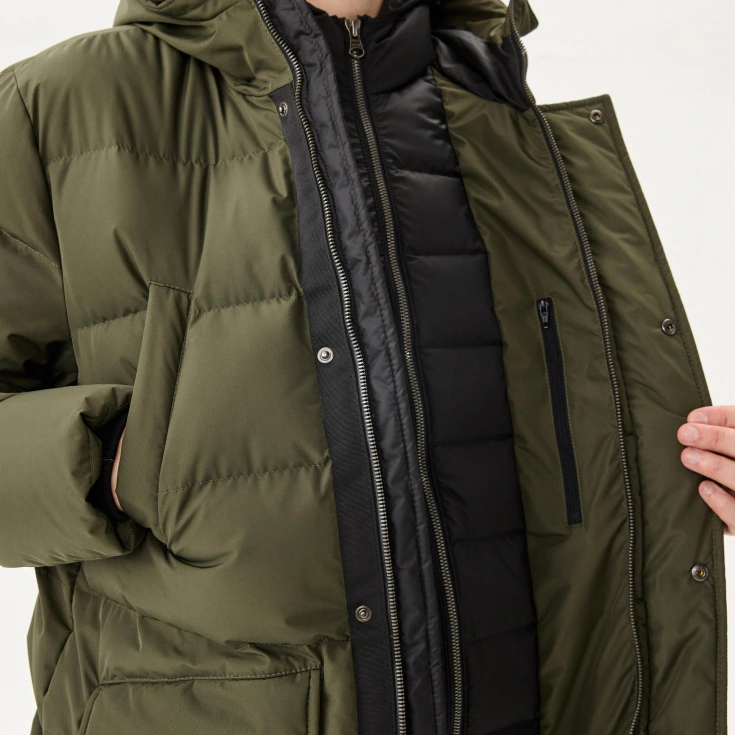 Мужская удлинённая куртка Lacoste с капюшоном Мужская удлинённая куртка Lacoste с капюшоном