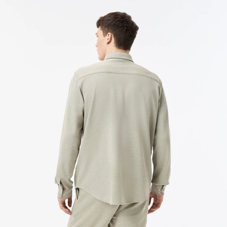 Мужская рубашка Lacoste на кнопках с большими нагрудными карманами Мужская рубашка Lacoste на кнопках с большими нагрудными карманами