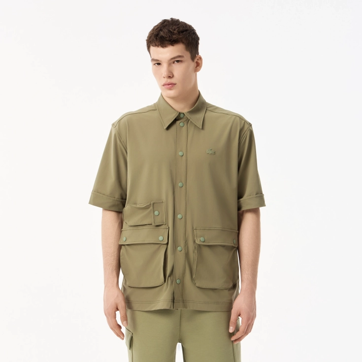 Мужская рубашка Lacoste с коротким рукавом и тремя карманами Мужская рубашка Lacoste с коротким рукавом и тремя карманами