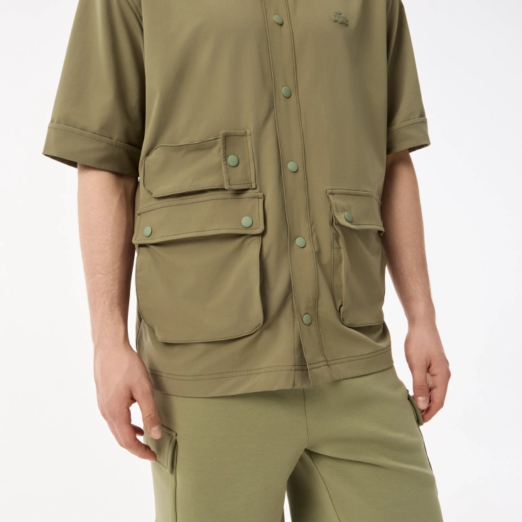 Мужская рубашка Lacoste с коротким рукавом и тремя карманами Мужская рубашка Lacoste с коротким рукавом и тремя карманами