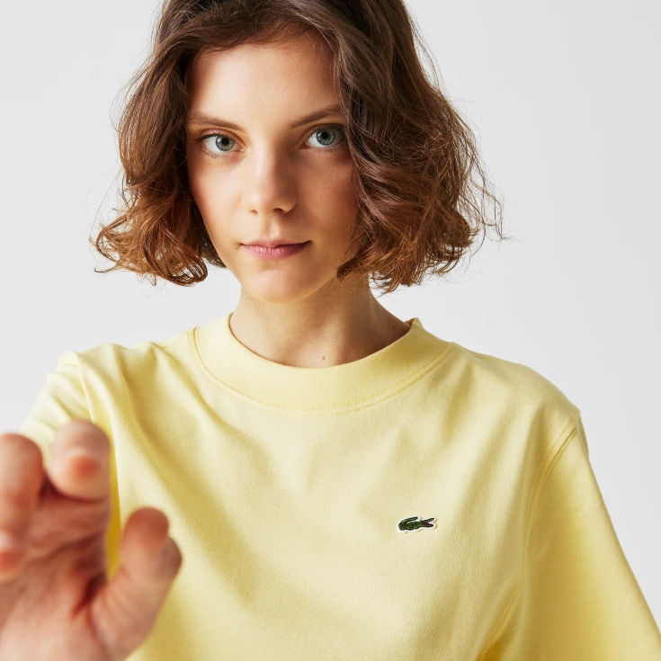 Женское платье Lacoste с поясом Женское платье Lacoste с поясом