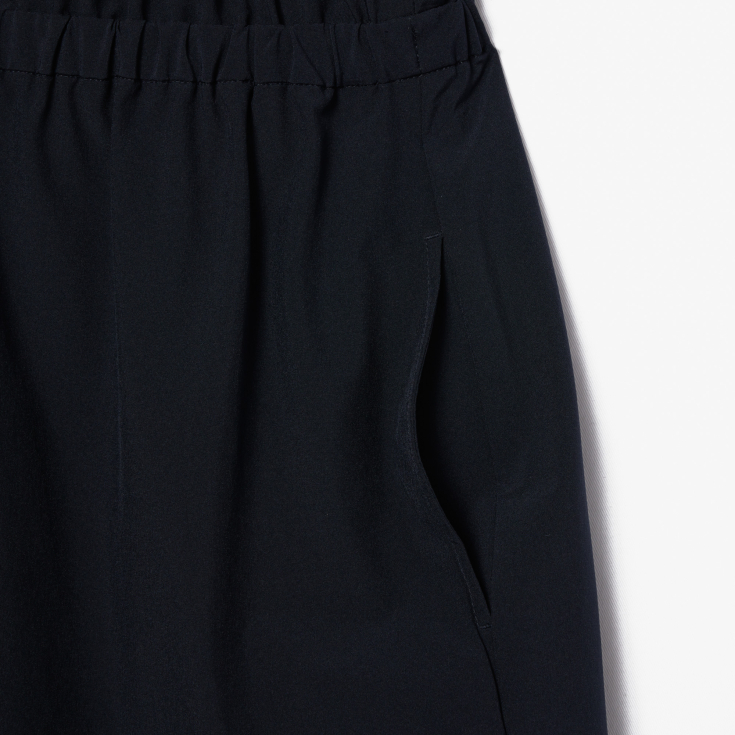 Женское платье-миди Lacoste с вырезом и эластичным поясом Женское платье-миди Lacoste с вырезом и эластичным поясом