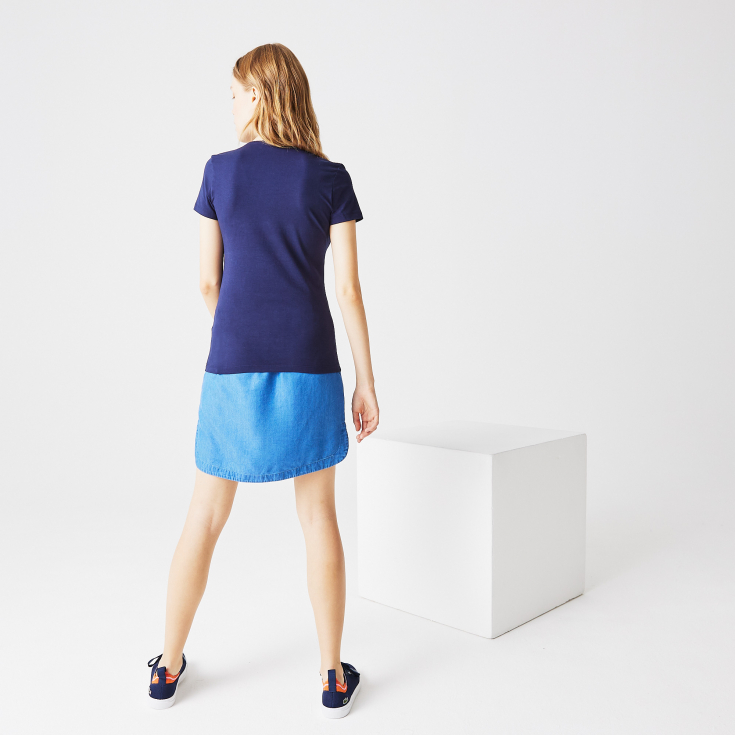 Женская Футболка Lacoste Slim Fit с v-образным вырезом Женская Футболка Lacoste Slim Fit с v-образным вырезом