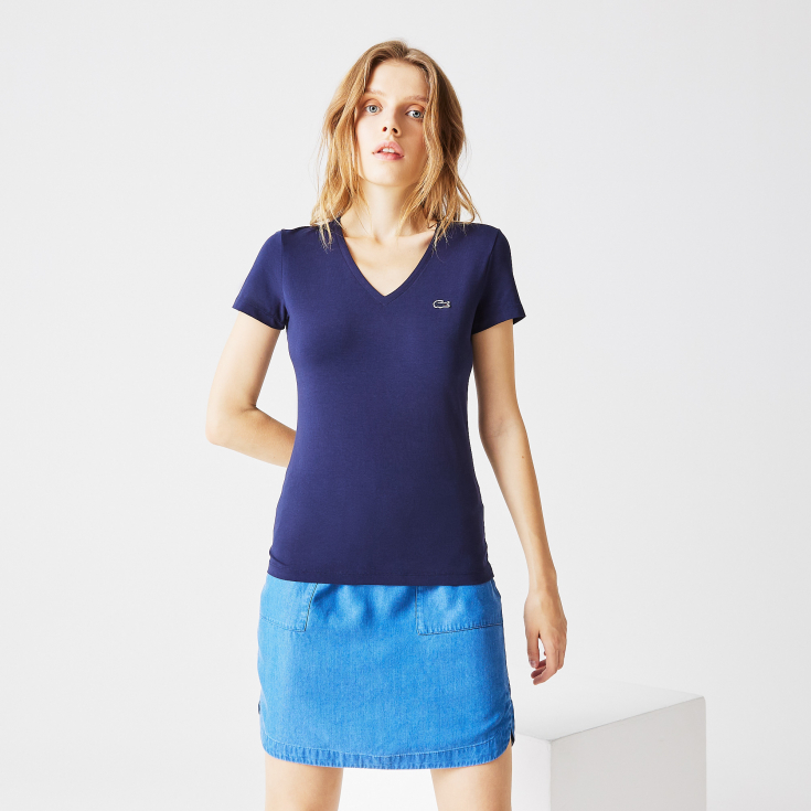 Женская Футболка Lacoste Slim Fit с v-образным вырезом Женская Футболка Lacoste Slim Fit с v-образным вырезом