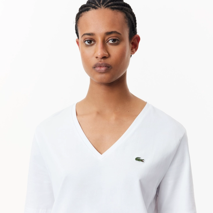 Женская футболка Lacoste Loose Fit из мягкого хлопка с V-образным вырезом Женская футболка Lacoste Loose Fit из мягкого хлопка с V-образным вырезом