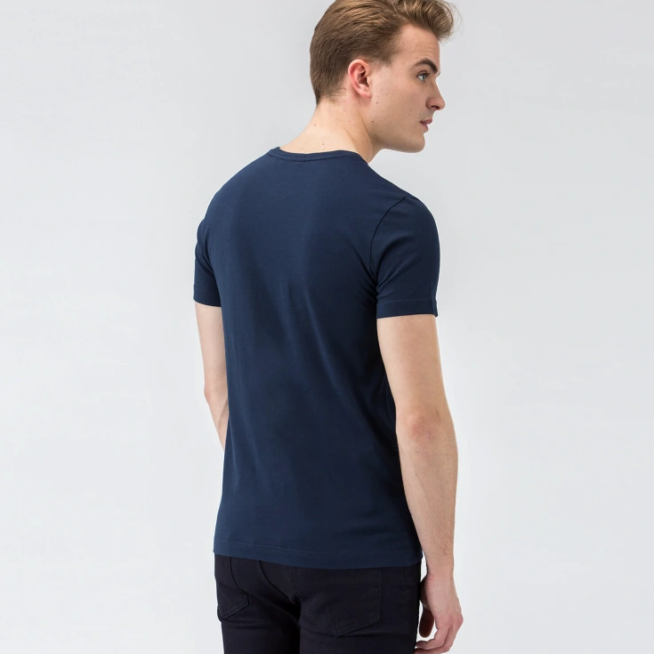 Мужская футболка Lacoste Slim Fit Мужская футболка Lacoste Slim Fit