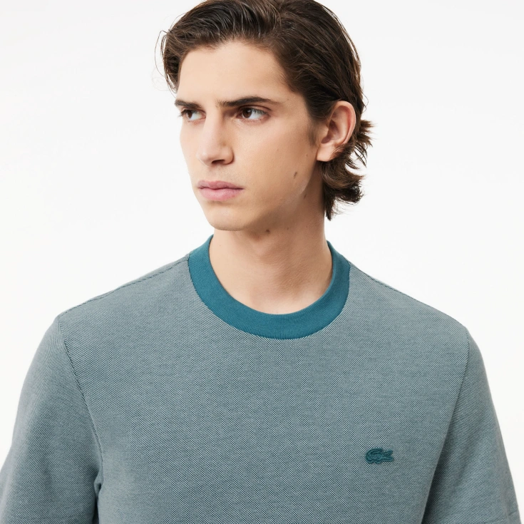 Мужская Футболка Lacoste Caviar Piqué с контрастным вырезом Мужская Футболка Lacoste Caviar Piqué с контрастным вырезом
