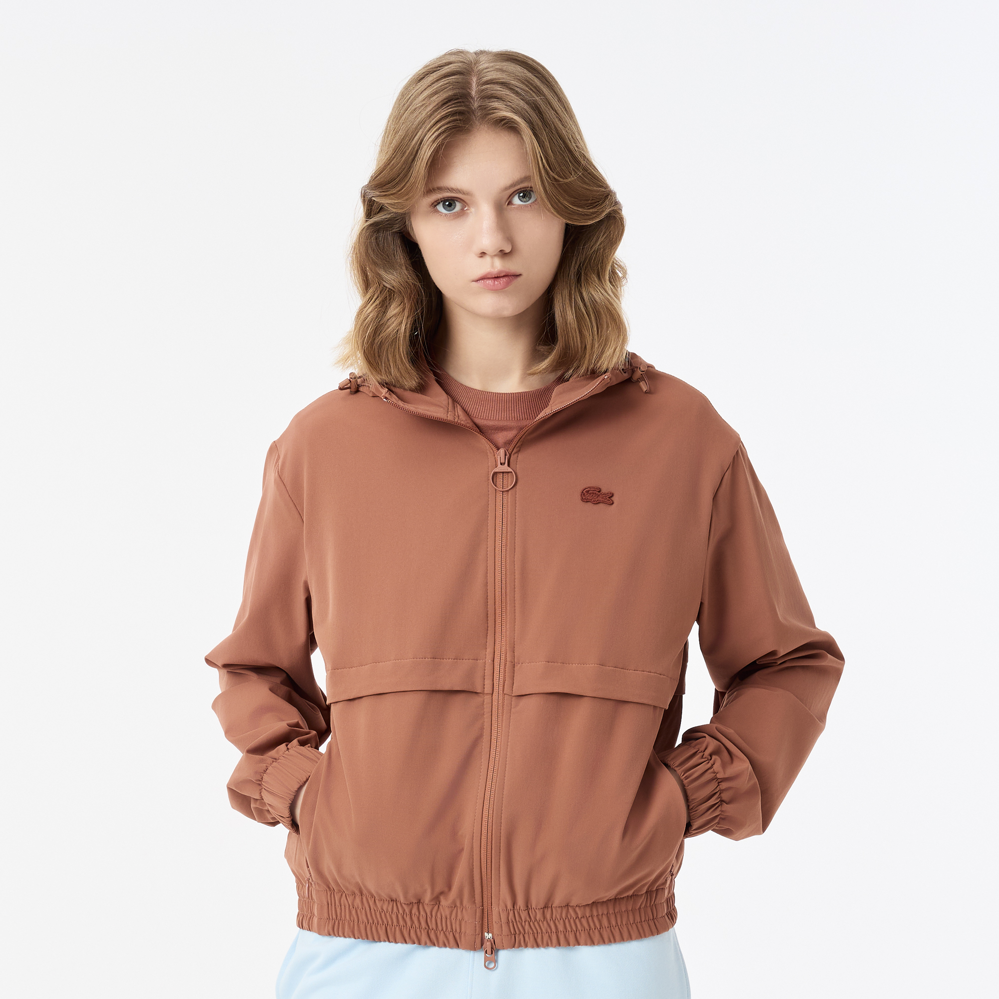 Женская лёгкая куртка Lacoste с капюшоном, коричневый, арт. BF0508