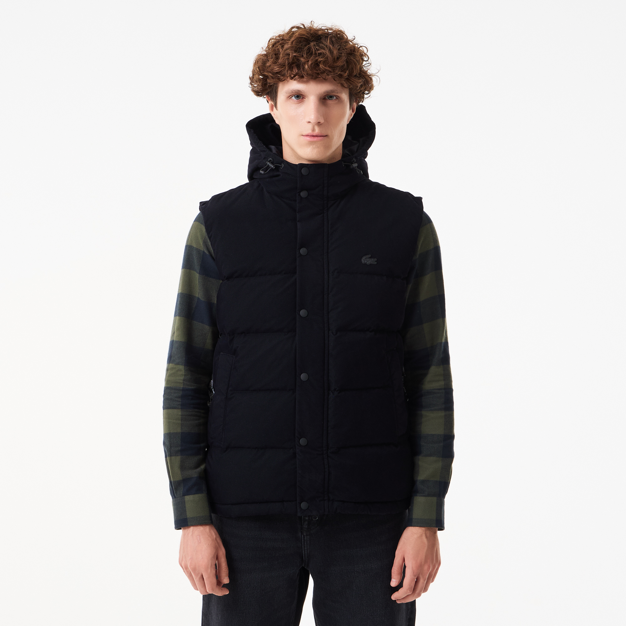 Мужской утеплённый жилет Lacoste с капюшоном, черный, арт. BH2531