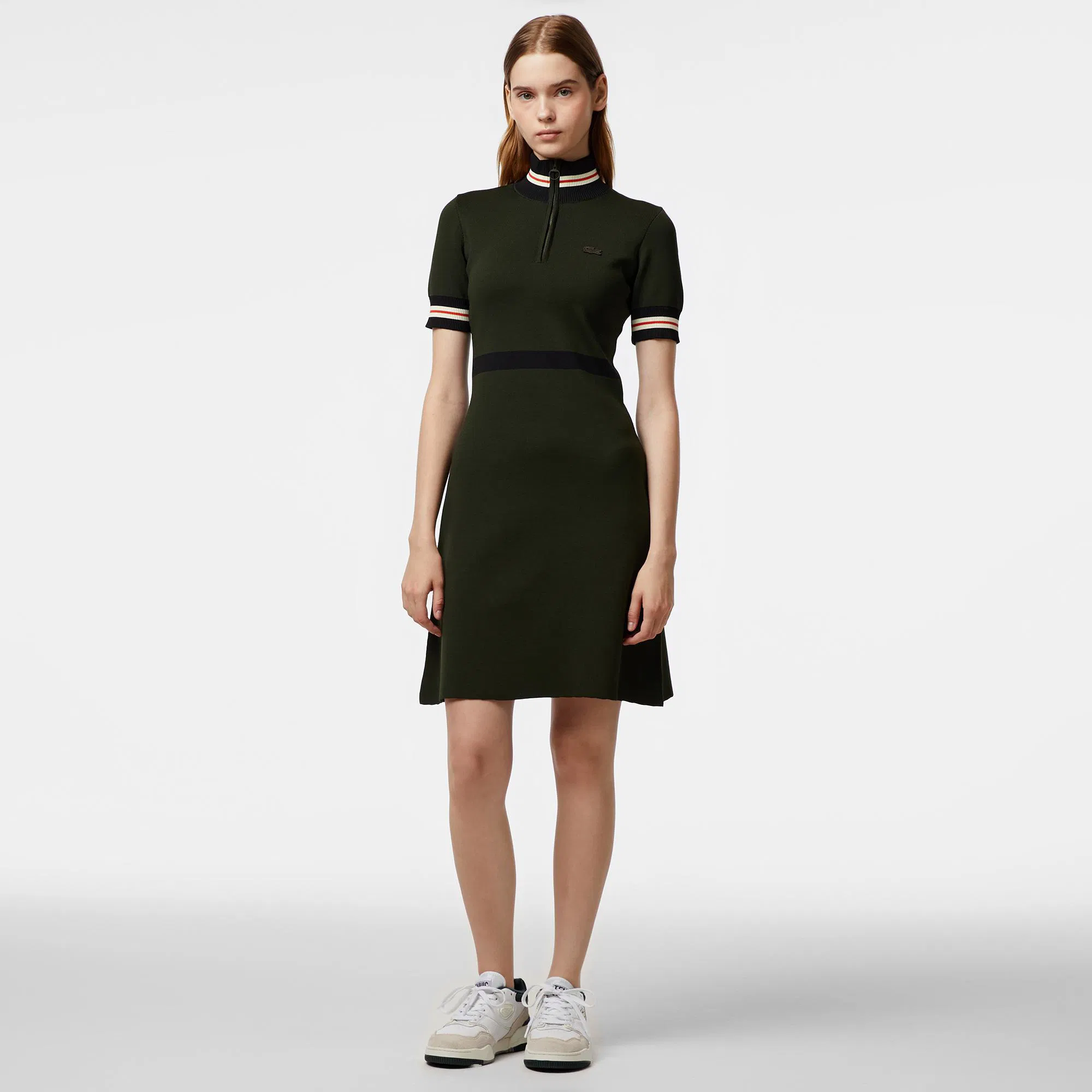 

Женское платье Lacoste приталенного кроя с высоким воротом на молнии, Хаки