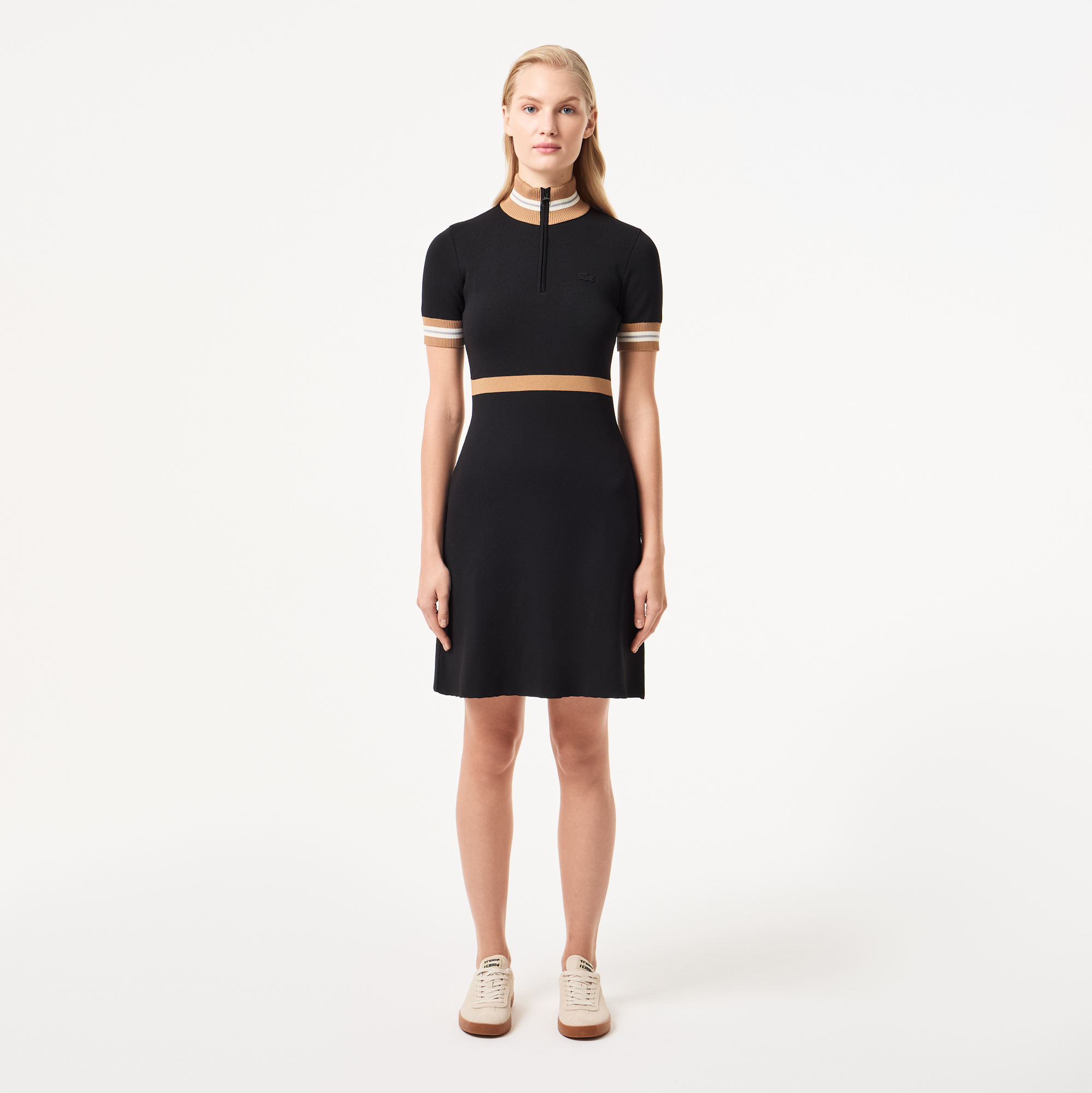 Женское платье Lacoste Slim Fit с высоким воротом на молнии, черный, арт. EF2404