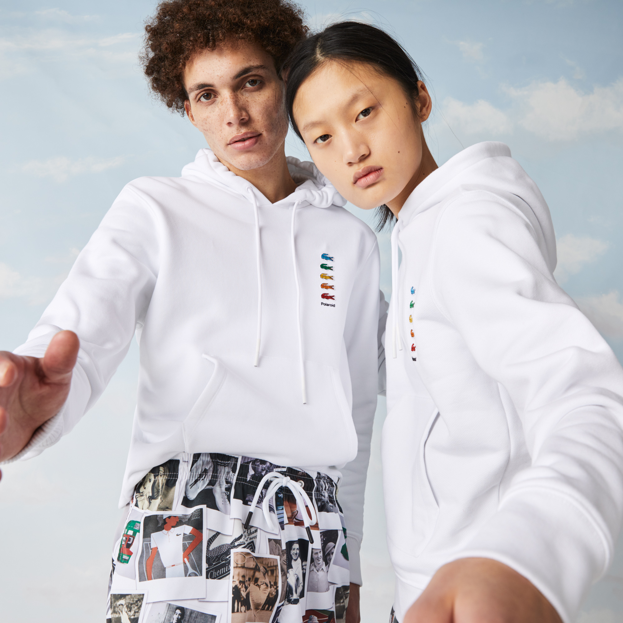 

Хлопковая флисовая толстовка - худи Lacoste x Polaroid унисекс, Белый