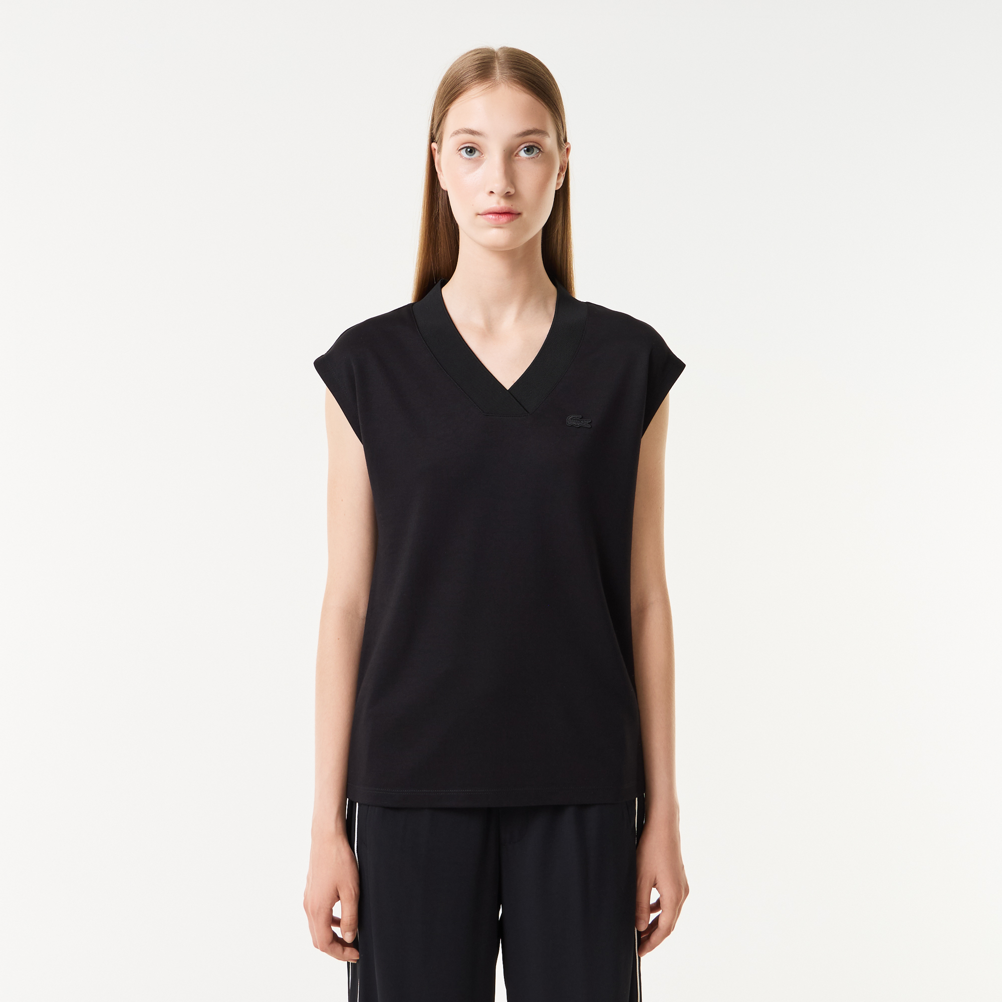 

Женская футболка Lacoste приталенного кроя с v-образным вырезом, Чёрный
