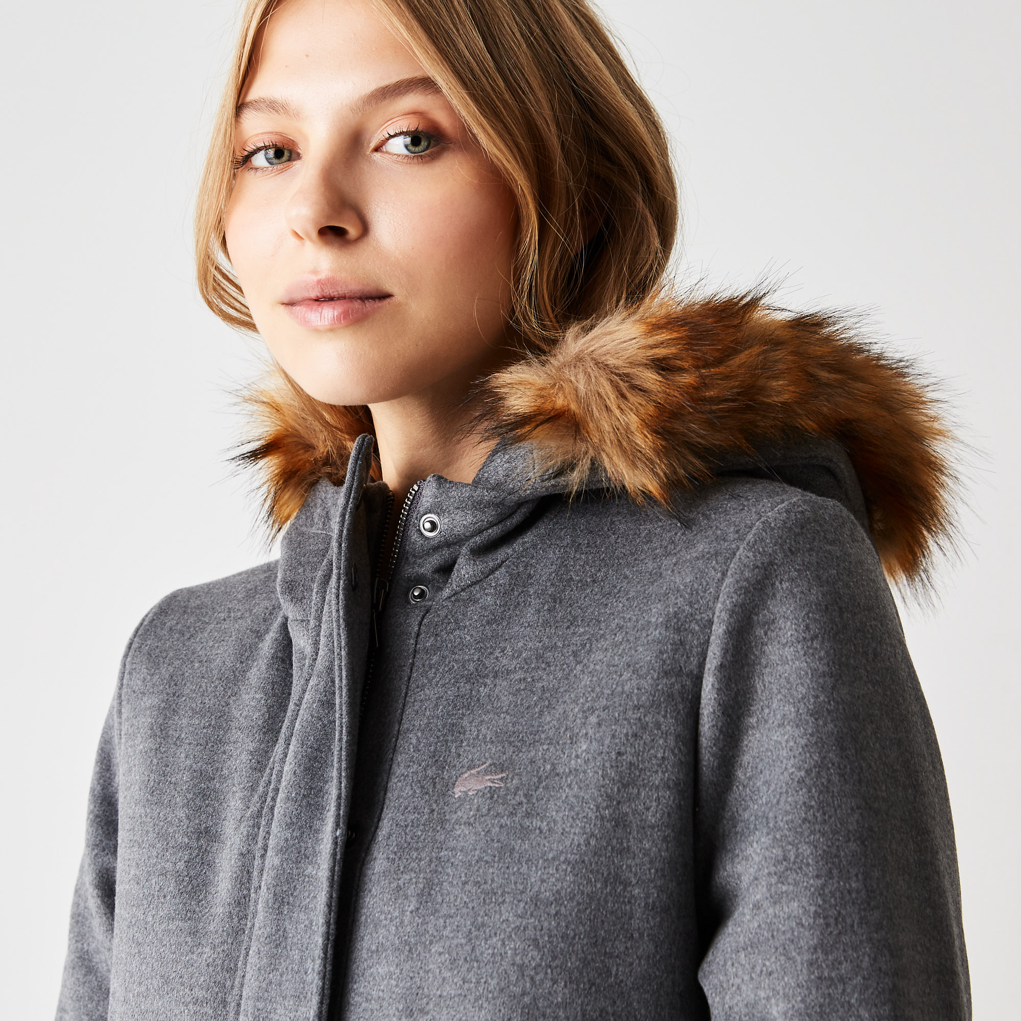 Женская утеплённая куртка Lacoste с мехом