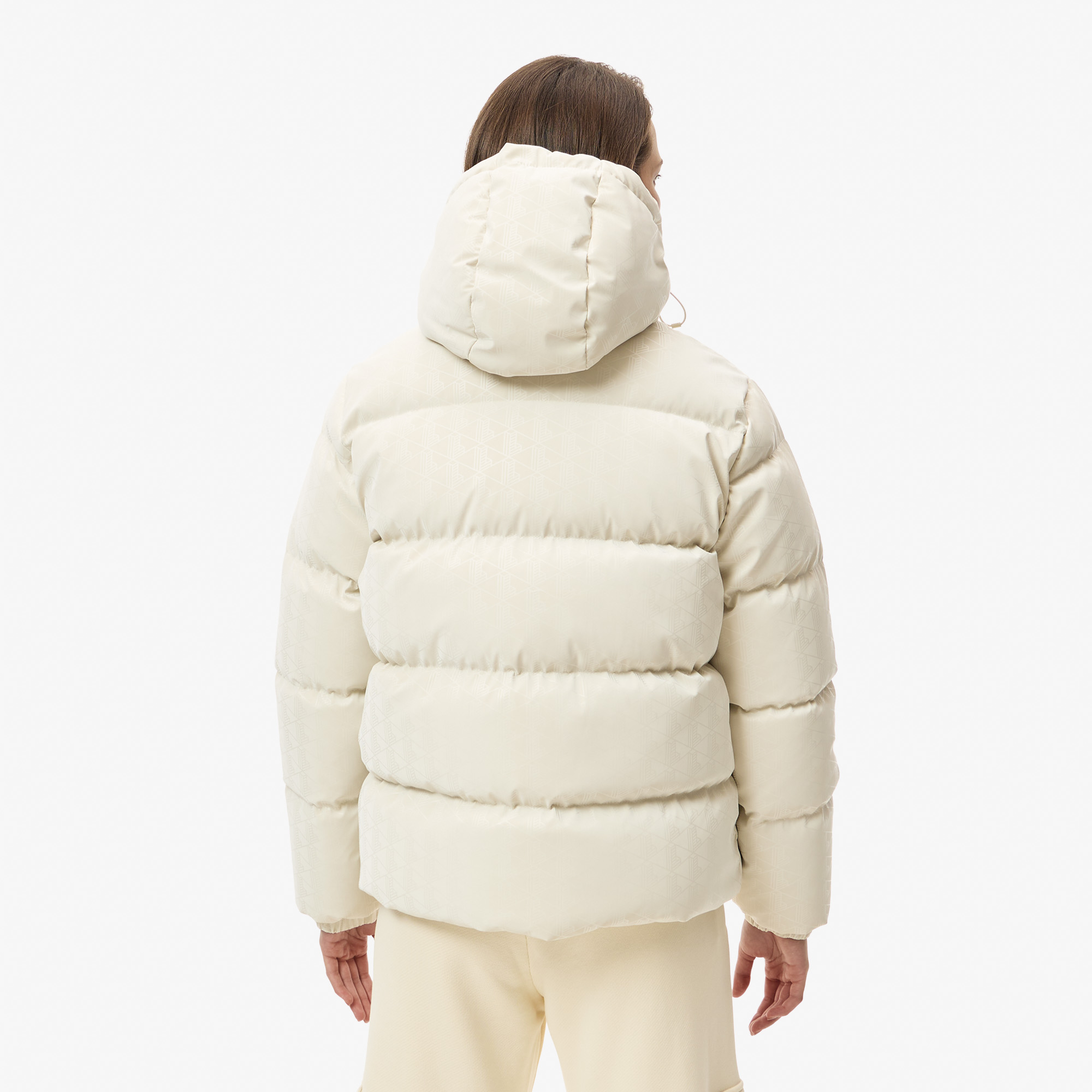 Женский короткий пуховик Lacoste BF2604R молочный  Фото 2