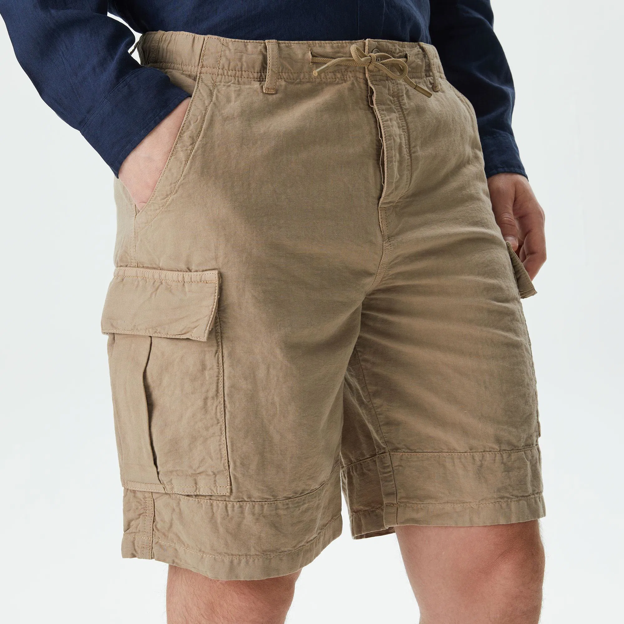 Мужские шорты Lacoste из хлопка и льна FH0452 бежевый  Фото 4