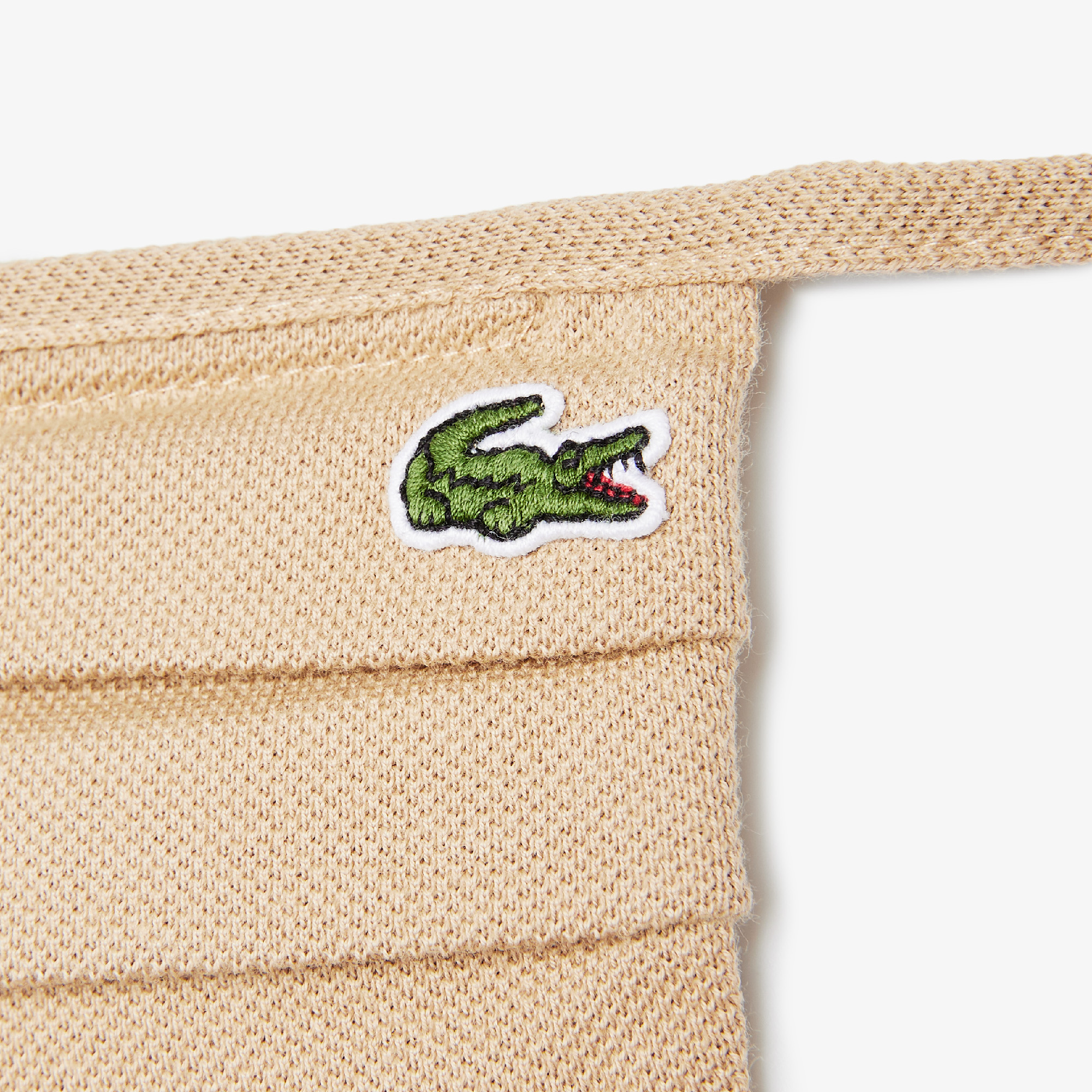 фото Защитная маска lacoste