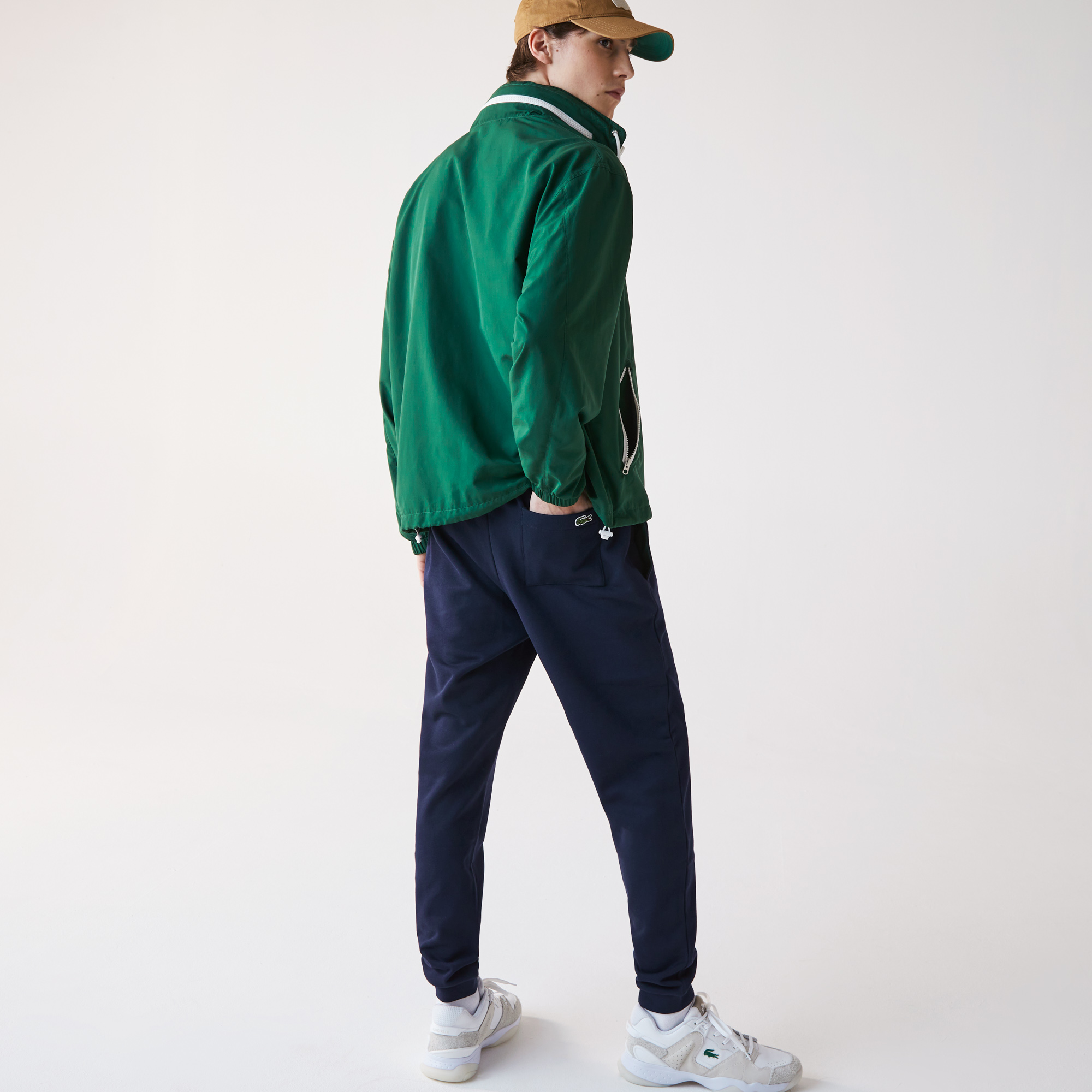 фото Спортивные брюки lacoste