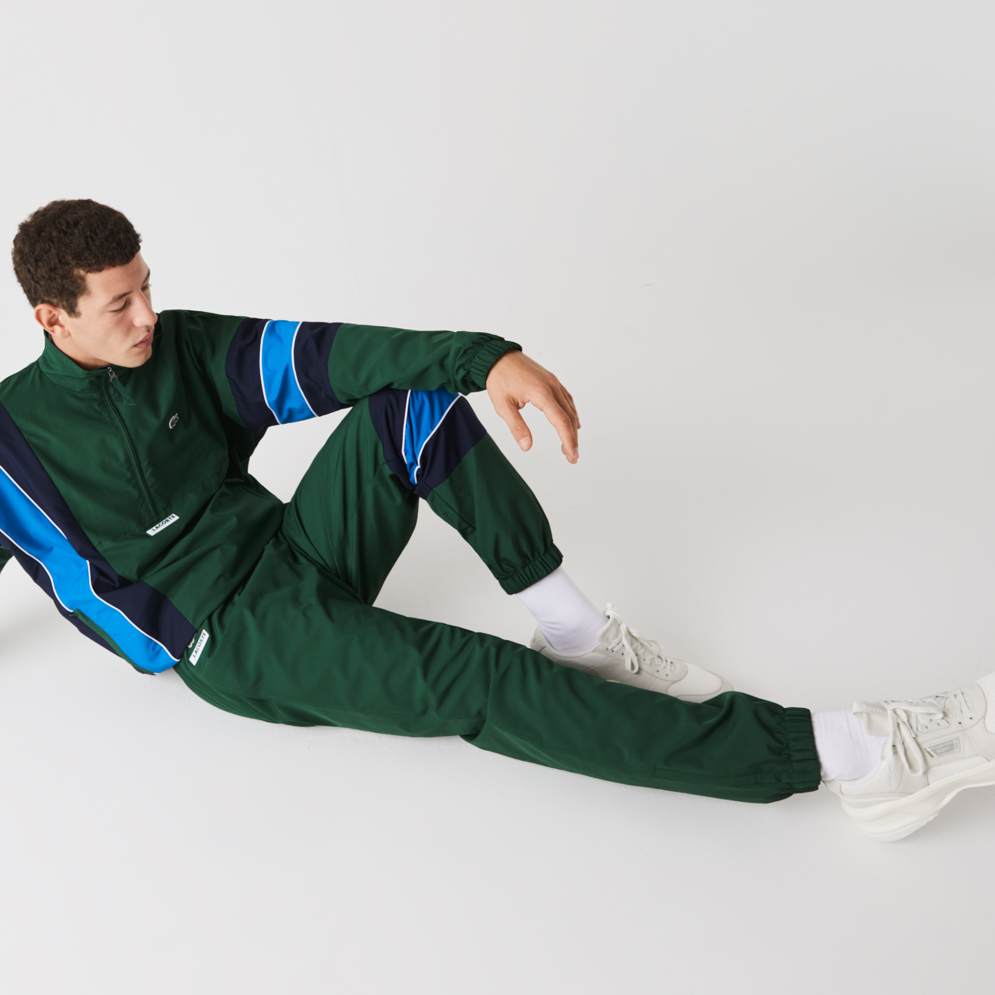 фото Спортивные штаны lacoste