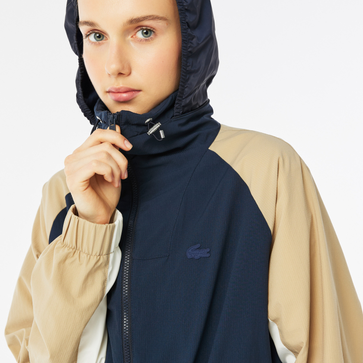 Женская двухцветная парка Lacoste с поясом