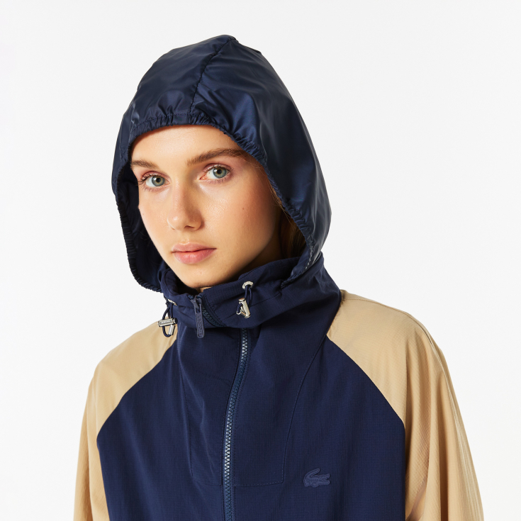 Женская двухцветная ветровка Lacoste с капюшоном