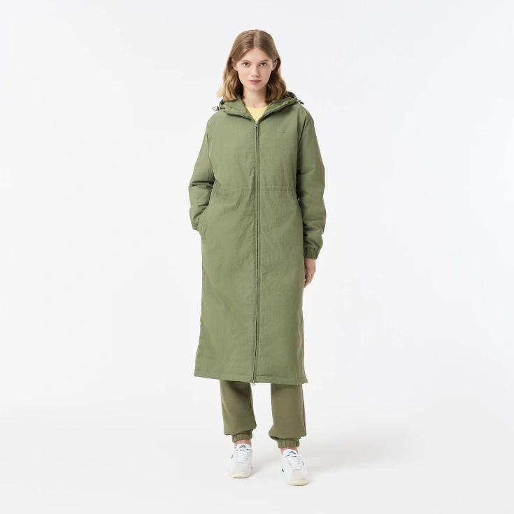 Женская длинная парка Lacoste с капюшоном и боковым клапаном на пуговицах