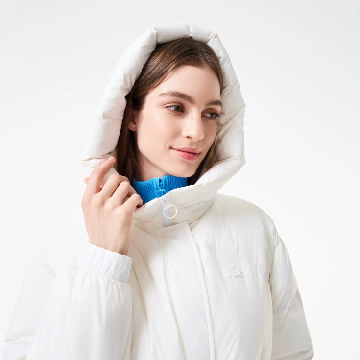 Женский короткий пуховик Lacoste с поясом и высоким воротом