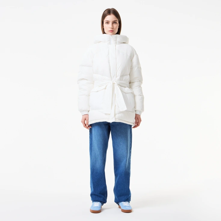 Женский короткий пуховик Lacoste с поясом и высоким воротом