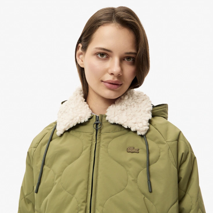 Женская куртка Lacoste с поло-воротником