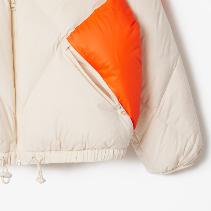 Женская короткая куртка Lacoste с высоким воротом и капюшоном