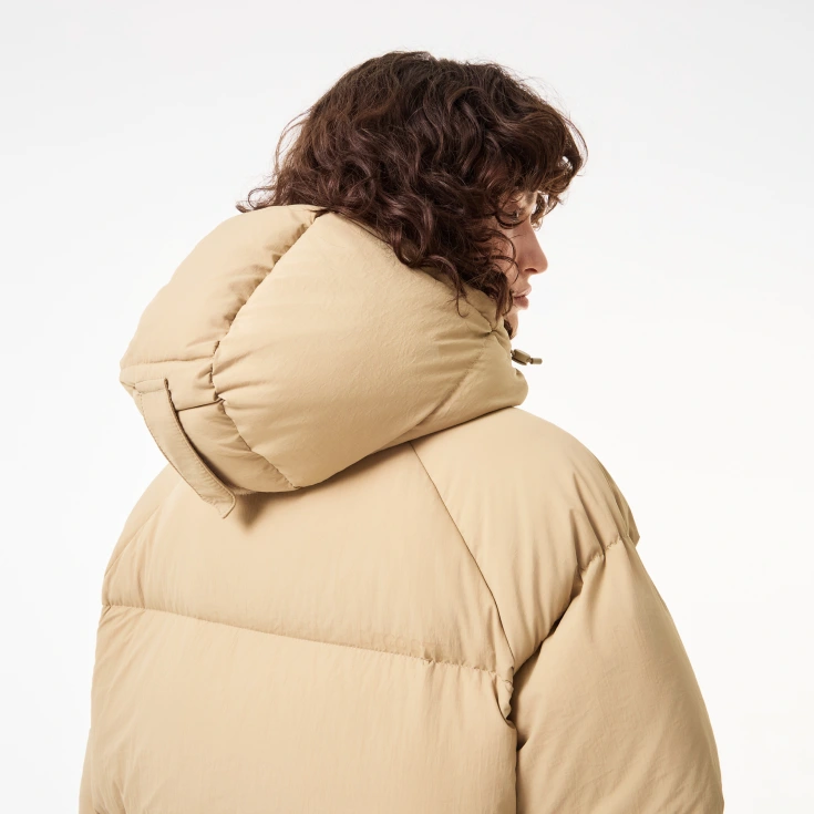 Женский длинный пуховик Lacoste с капюшоном