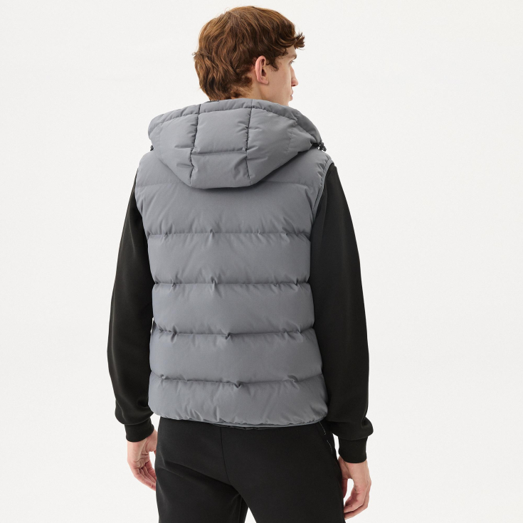 Мужской утеплённый жилет Lacoste с капюшоном