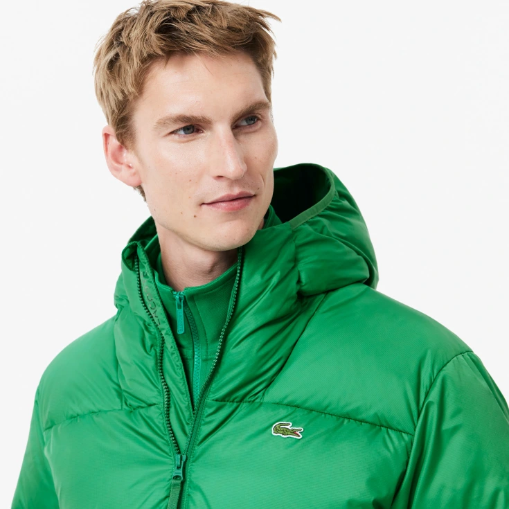 Мужской короткий влагоотталкивающий и ветроустойчивый пуховик Lacoste с капюшоном