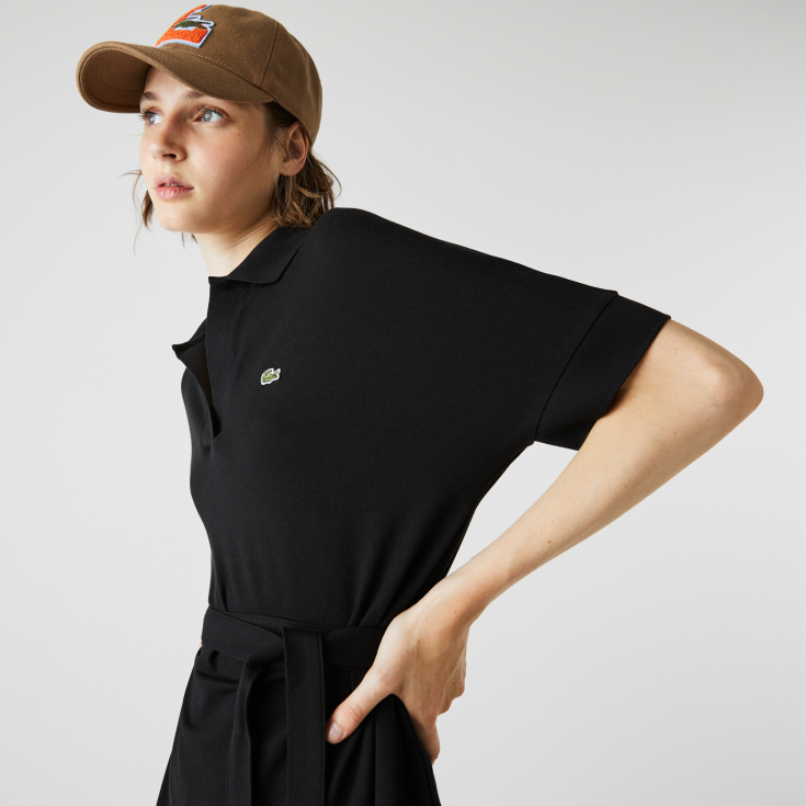 Женское платье Lacoste с V-образным вырезом