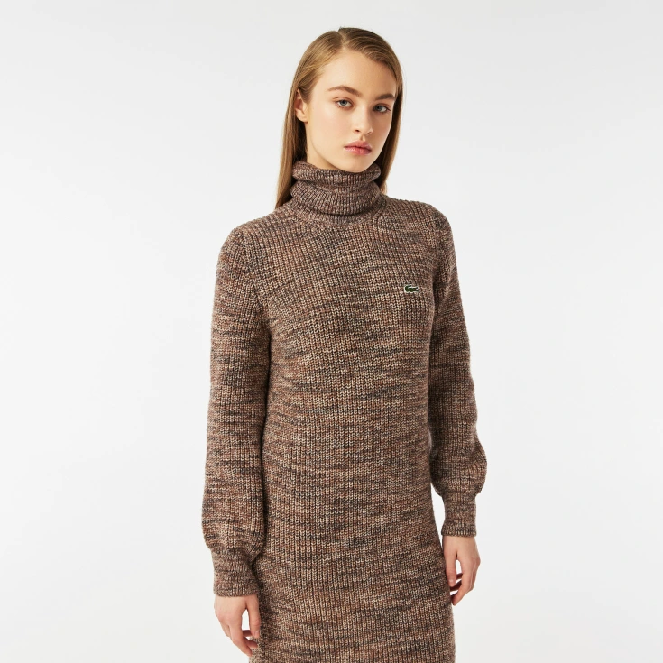 Шерстяное платье Lacoste с высоким воротом