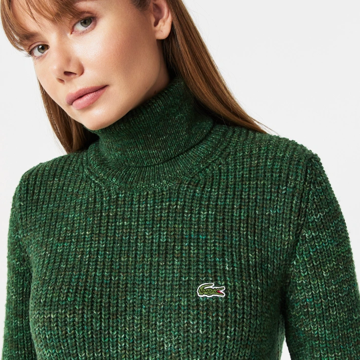 Шерстяное платье Lacoste с высоким воротом