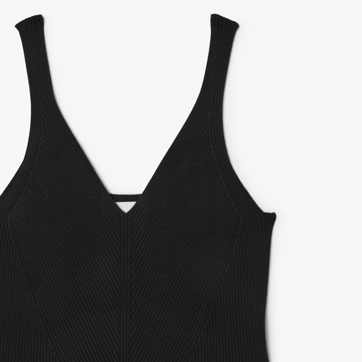 Длинное бесшовное платье Lacoste