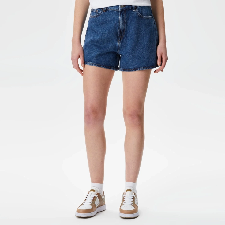 Женские короткие джинсовые шорты Lacoste на пуговице