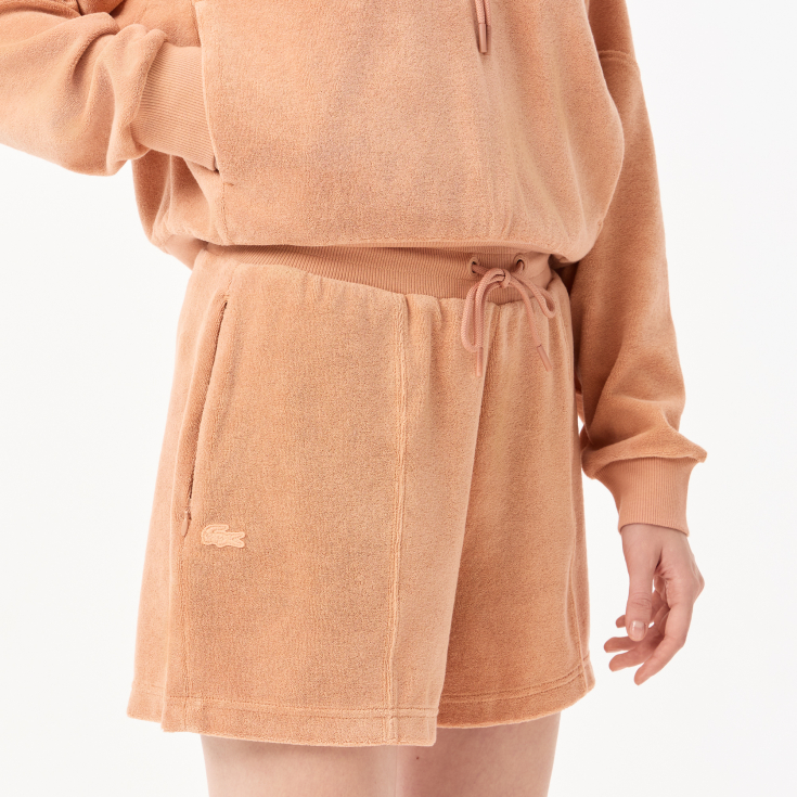 Женские короткие спортивные шорты Lacoste