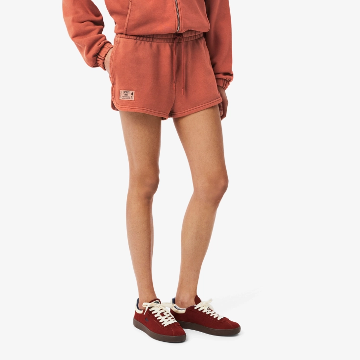 Короткие шорты Lacoste с эффектом стирки