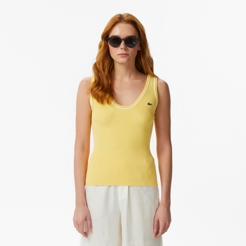 Женский свитер Lacoste