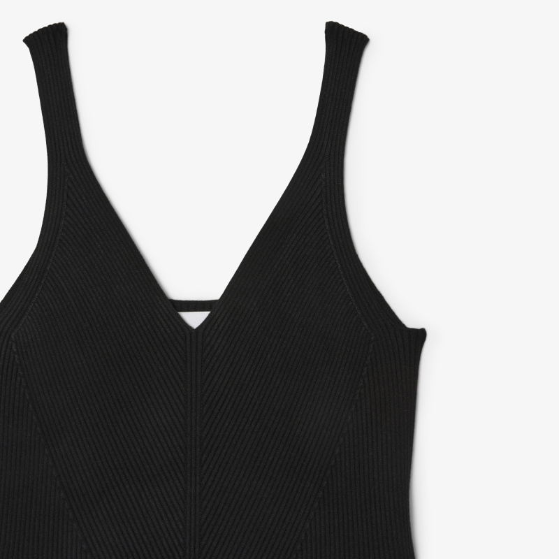 Длинное бесшовное платье Lacoste