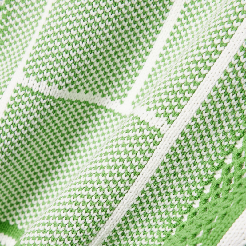 Женский свитер Lacoste